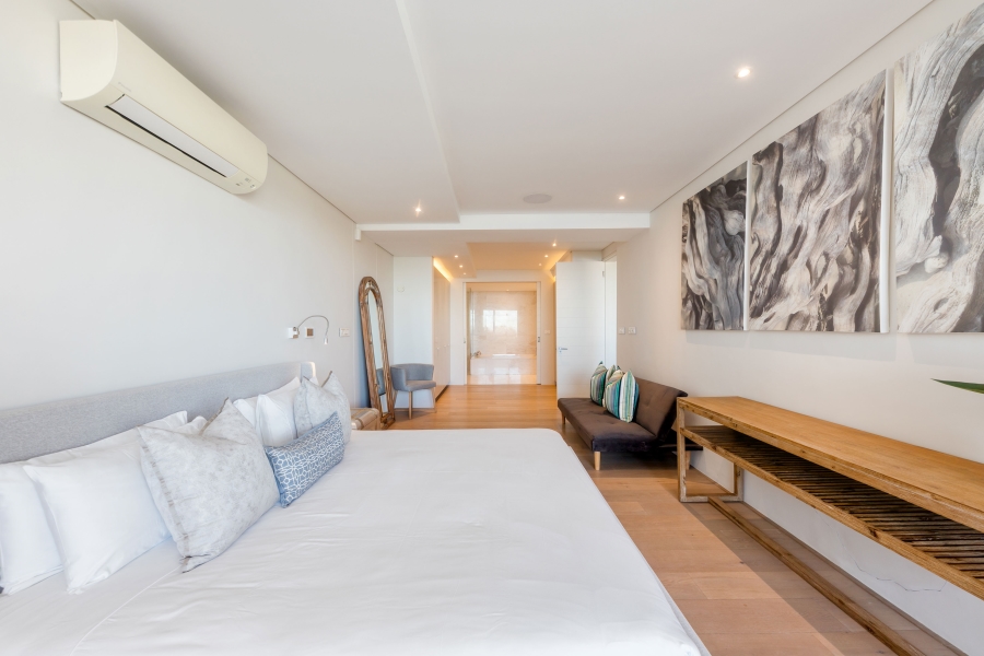 2 Bedroom Property for Sale in Camps Bay Western Cape